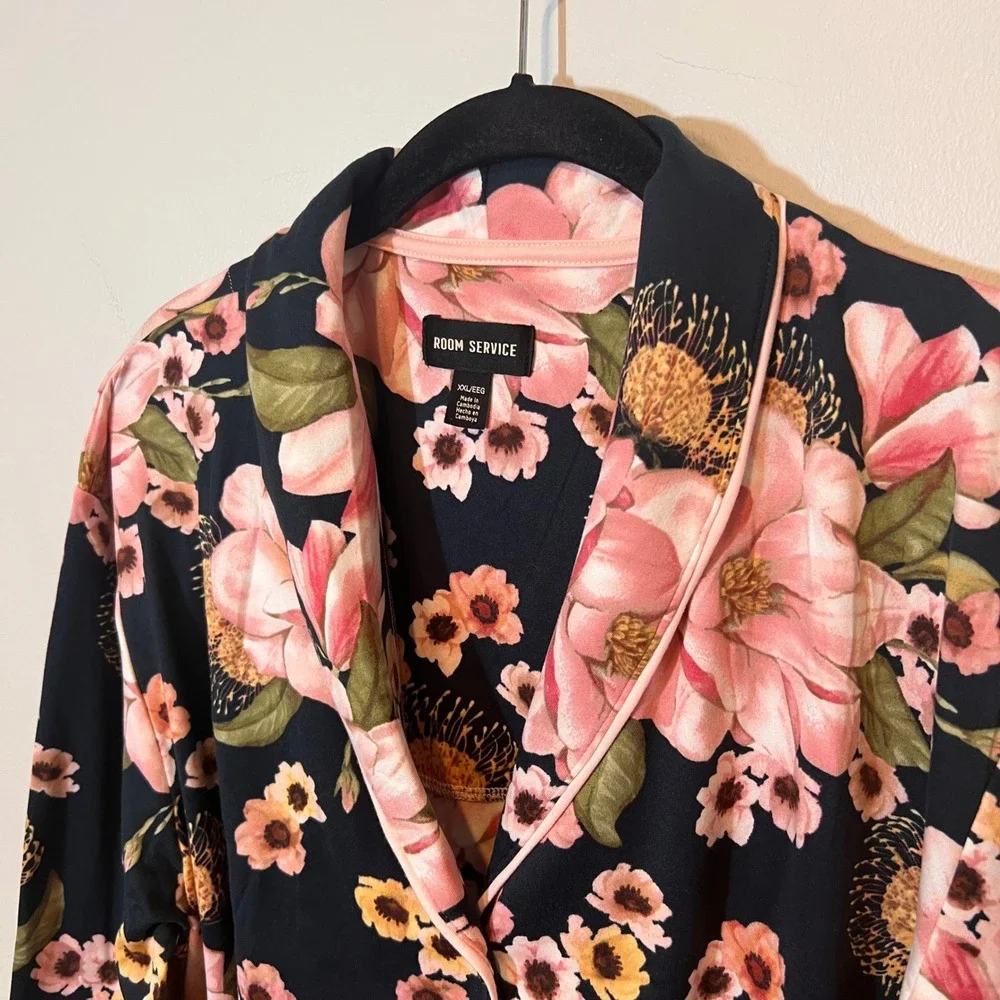 Room Service Ultra Soft‎ Floral 2 Piece Pajamas Set Shirt Pants Winter Cozy XXL - Picture 3 of 16